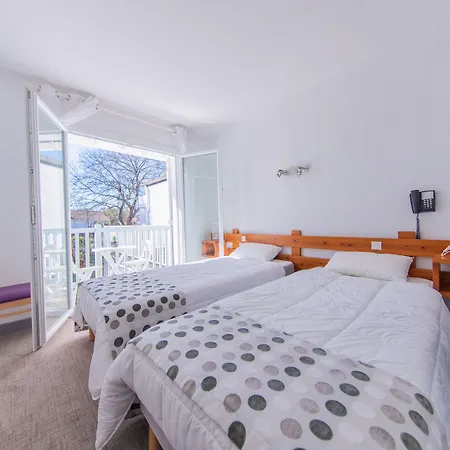 Land'azur Hotel